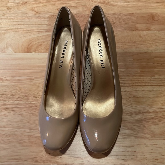 Madden Girl "Getta" Nude Heels Size 8 - Picture 5 of 10